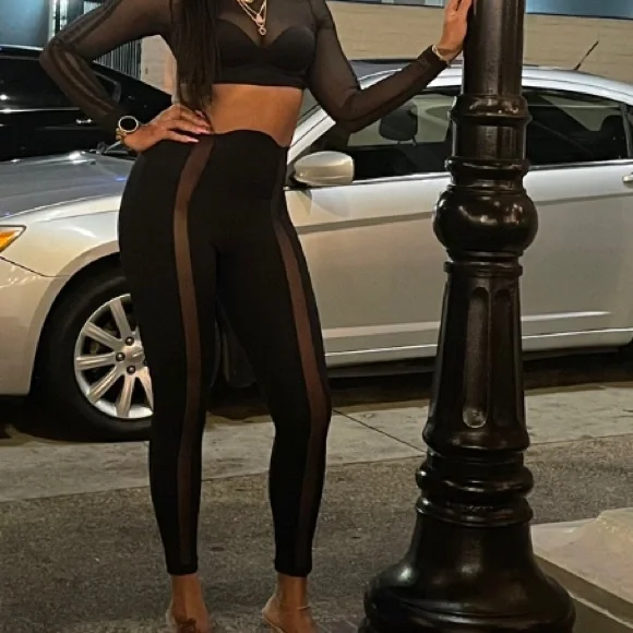 Adidas x IVY PARK Drip 2.2 Black Mesh Crop Top - Picture 3 of 4